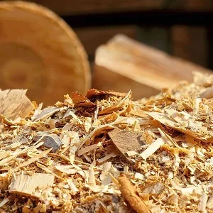 Лиственные опилки оптом в Абакане и других различных марок заказать от 16 тонн